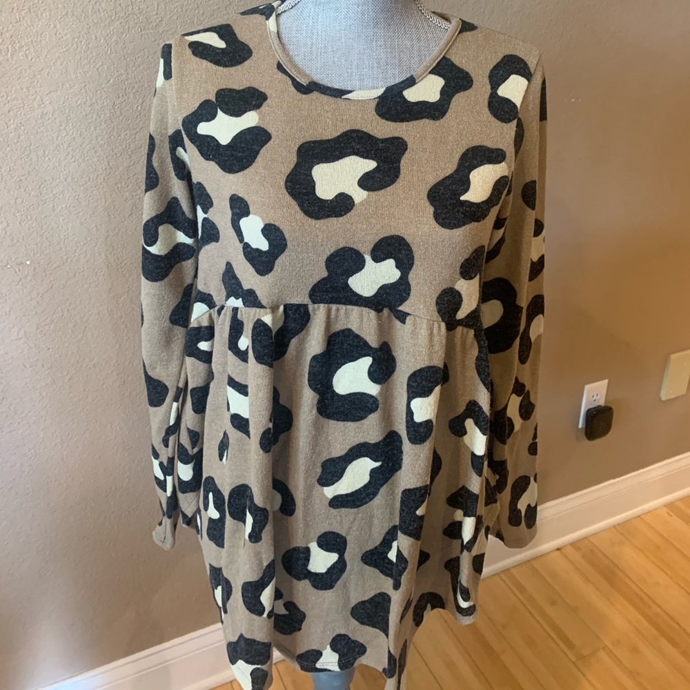 Cheetah Print Long Sleeve Top